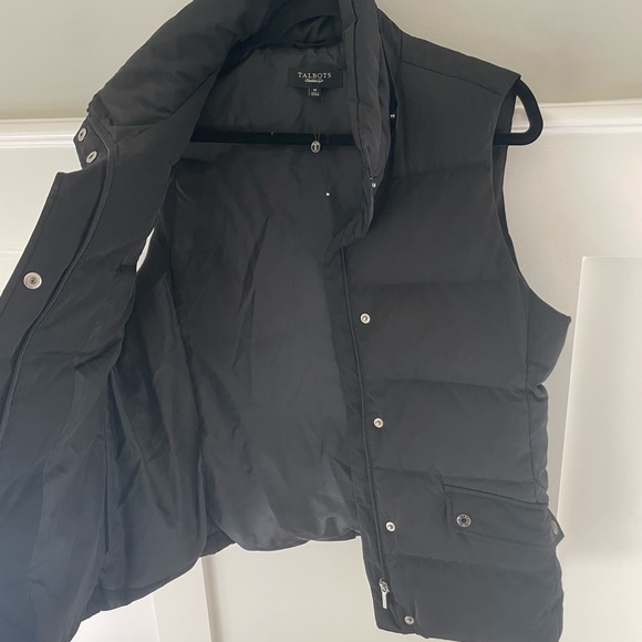 Talbots Down Puffer Vest Size Medium - Picture 5 of 8